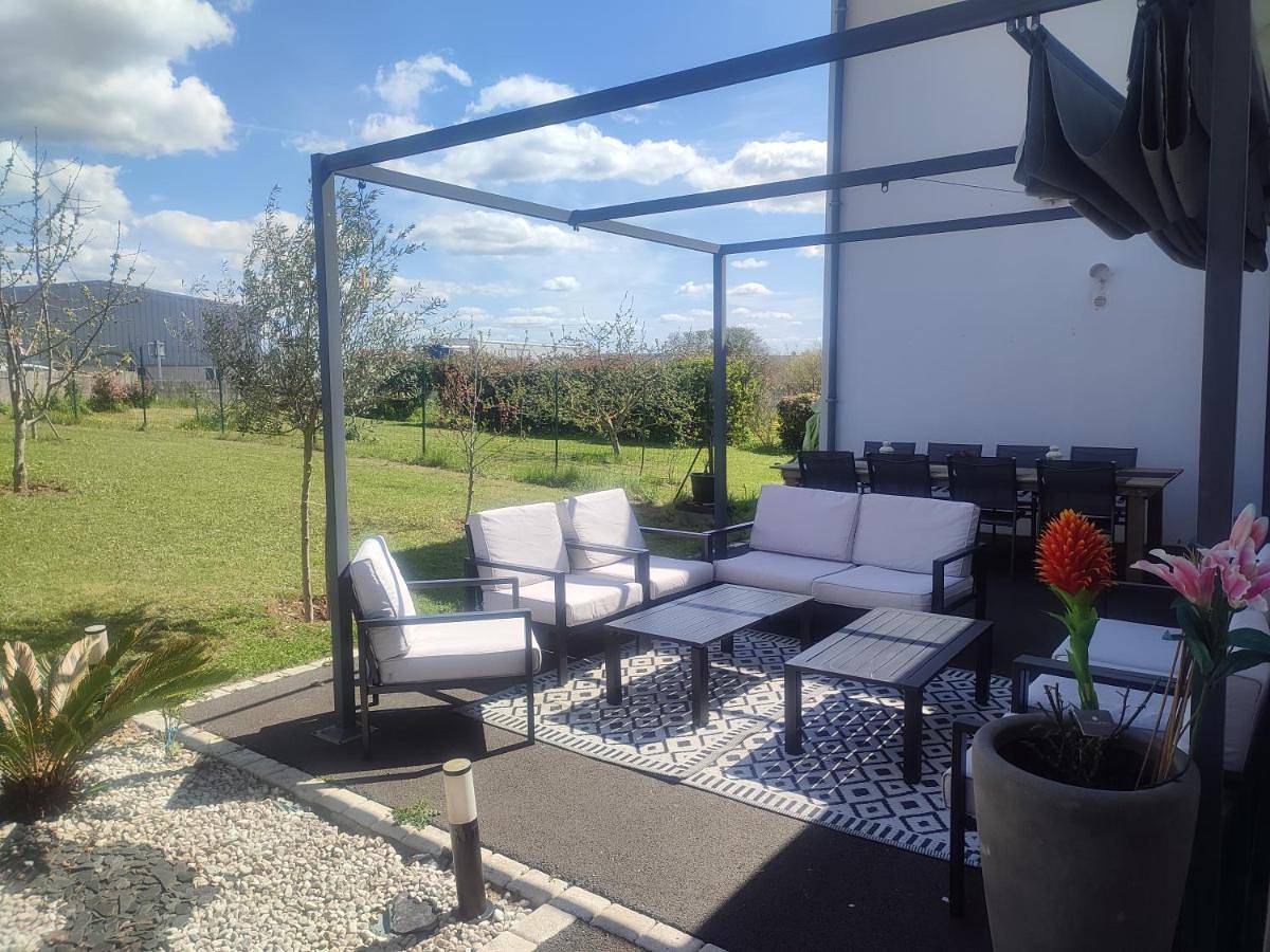 Three-Bedroom House in Saint-Georges-lès-Baillargeaux, Vienne (France)
