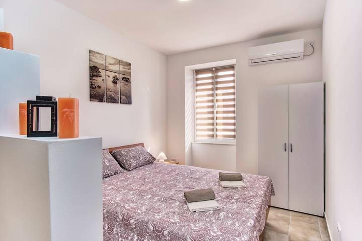 Ferienwohnung für 2 Personen, mit Balkon/Terrasse in Mali Lošinj