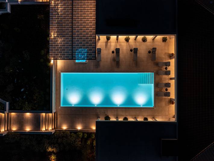 Villa pour 10 personnes, avec terrasse et sauna ainsi que piscine et vue sur l’océan à Supetar - 2