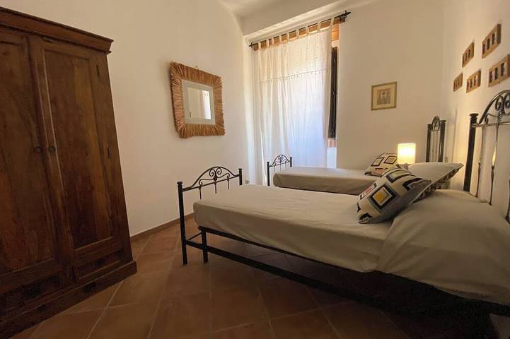 Appartement entier, Villa Oceri, à 900 mètres de la mer, ancienne ferme in Piraino, Province de Messina