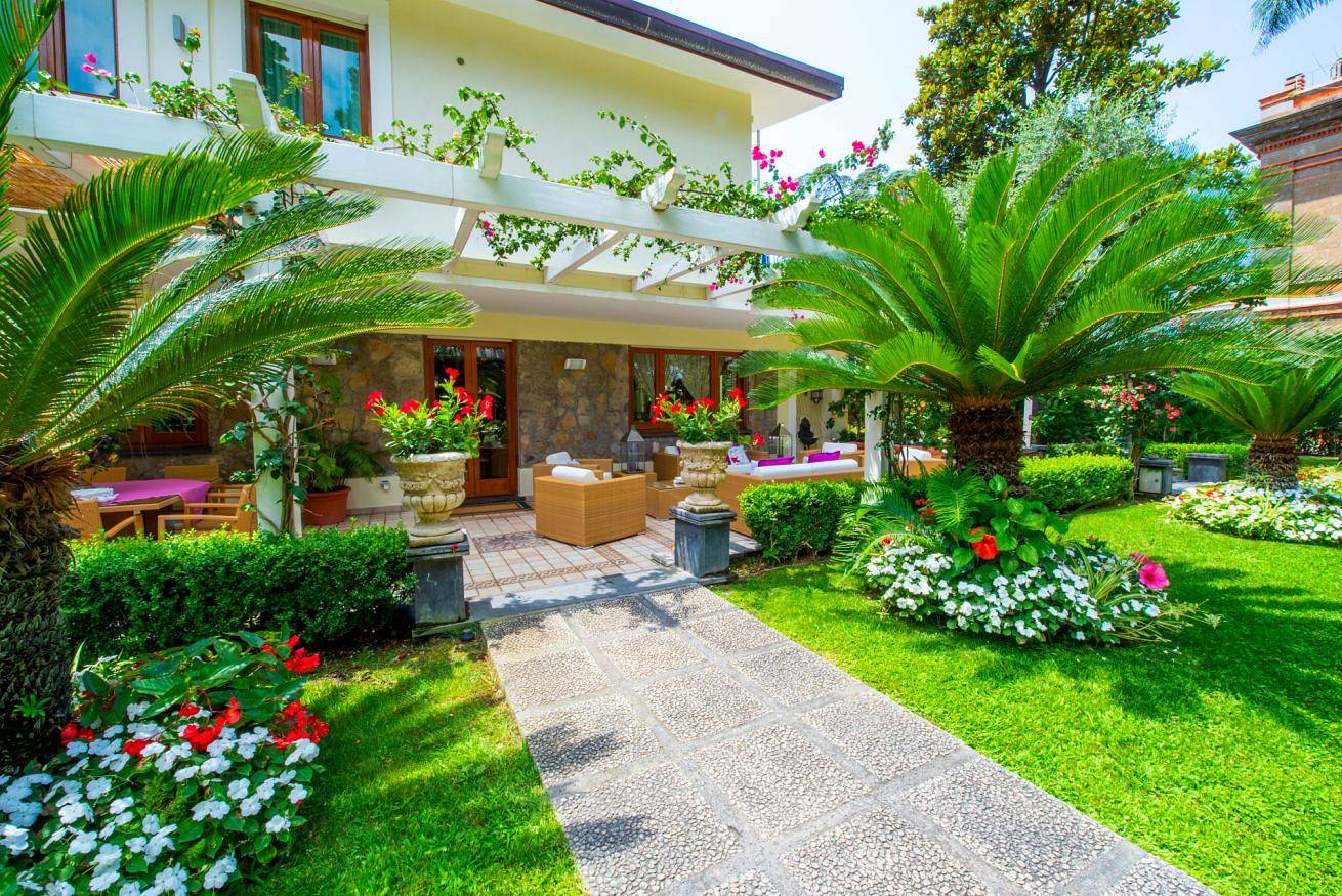 Villa for 10 People in Sorrento, Tyrrhenian Coast Campania