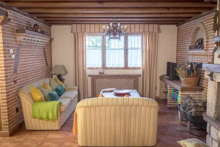 Casa de vacaciones para 8 personas, con vistas y terraza, Se admiten mascotas en Comarca de Segovia - 4