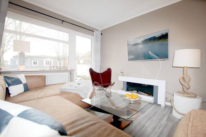 Ganze Wohnung, Ferienwohnung im Zentrum von Wyk, 3- Zimmer auf ca. 52m² im ersten Og in Nordfriesische Inseln (Schleswig-Holstein) (Schleswig-Holstein), Wyk auf Föhr