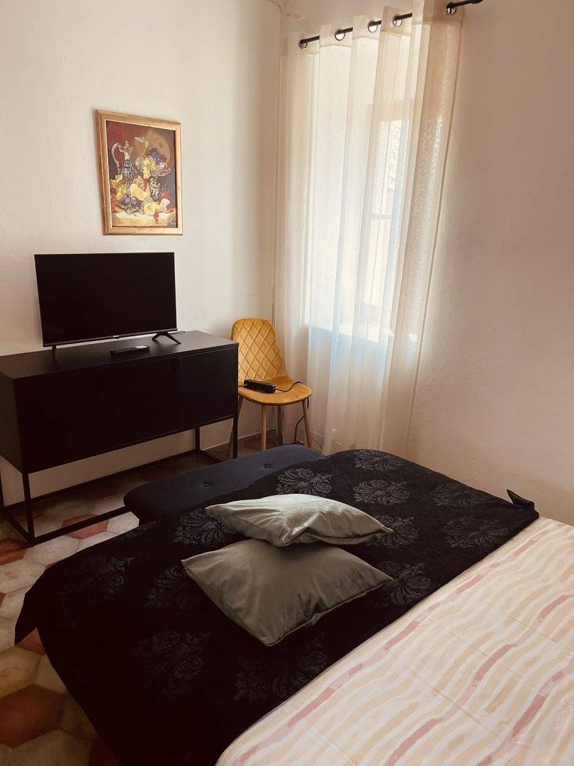 Gîte pour 4 personnes avec balcon in Lesa, Lago Maggiore (Piemonte)