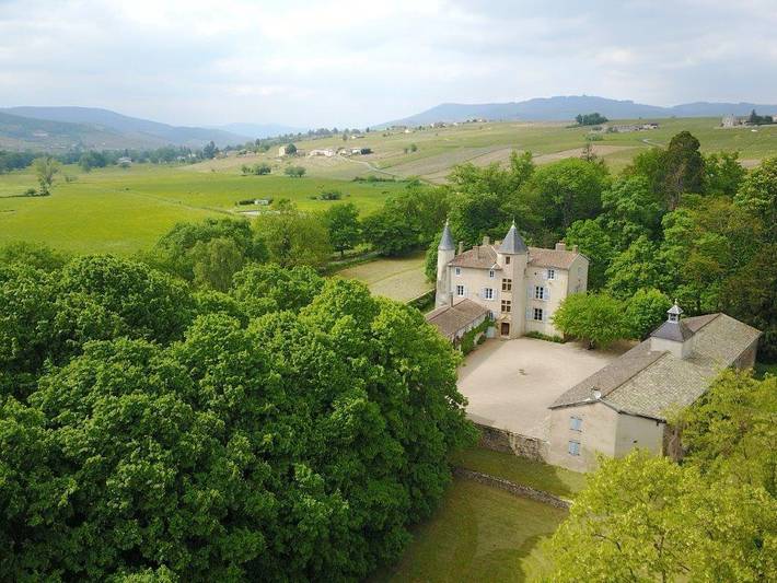 Gîte du Château de la Terrière in Cercié, Beaujolais