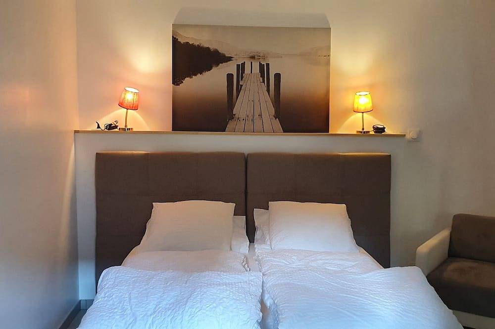 Entire apartment, Le Fournil Studio in Soultz-Haut-Rhin, Parc naturel régional des Ballons des Vosges