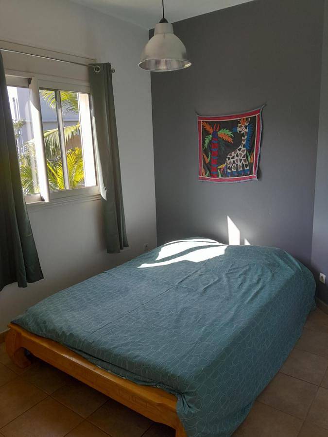 Location de vacances pour 10 personnes, avec piscine ainsi que vue et terrasse à L'Étang-Salé - 3