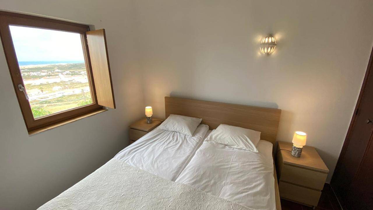 Four-Bedroom House in Bordeira, Parque Natural do Sudoeste Alentejano e Costa Vicentina