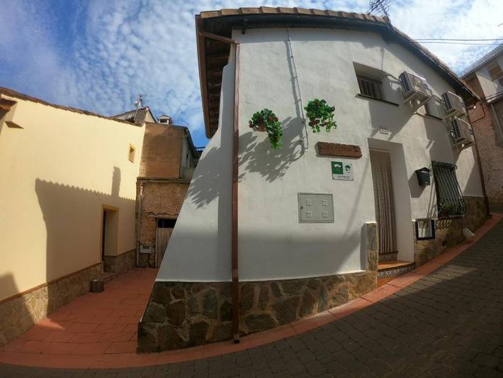 Casa rural para 5 personas, con vistas, Se admiten mascotas en Villaverde de Guadalimar