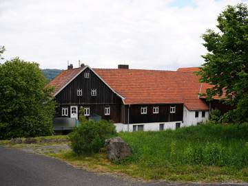 Ferienwohnung für 4 Personen, mit Garten und Balkon, kinderfreundlich in Rhön-Hessen