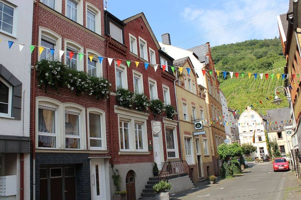 Ganze Wohnung, Haus Budinger in Alf, Traben-Trarbach und Umbegung