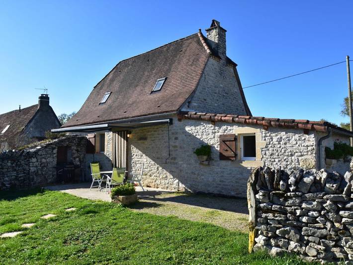 Maison de vacances pour 4 personnes, avec jardin et piscine, adapté aux familles à Gramat