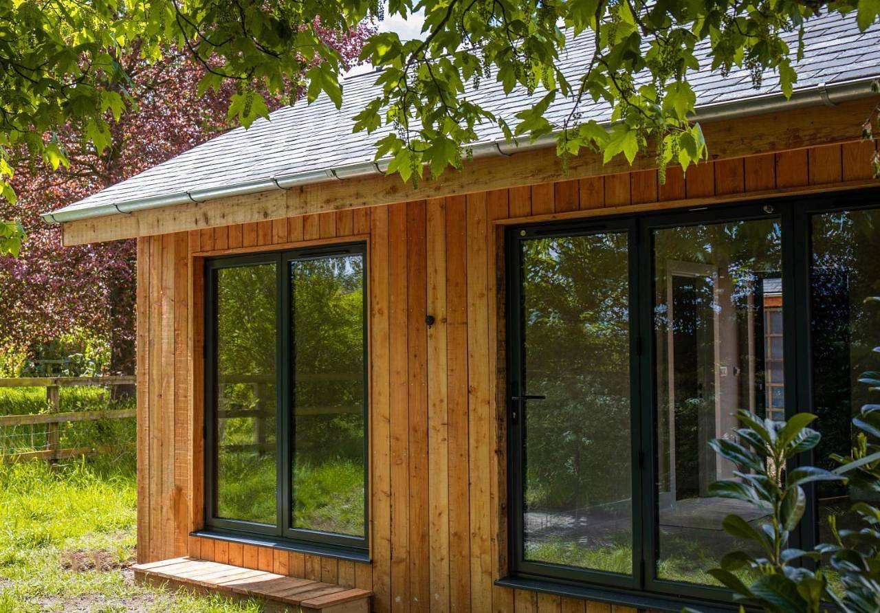 Lodge with bunk beds in Suffolk
