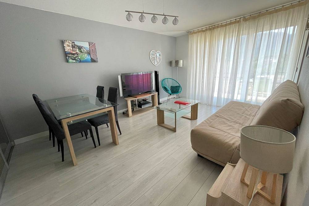 Entire apartment, Apartment classified *** T2 South terrace private parking 10 minutes walk from the old town in Seynod, Annecy (commune)