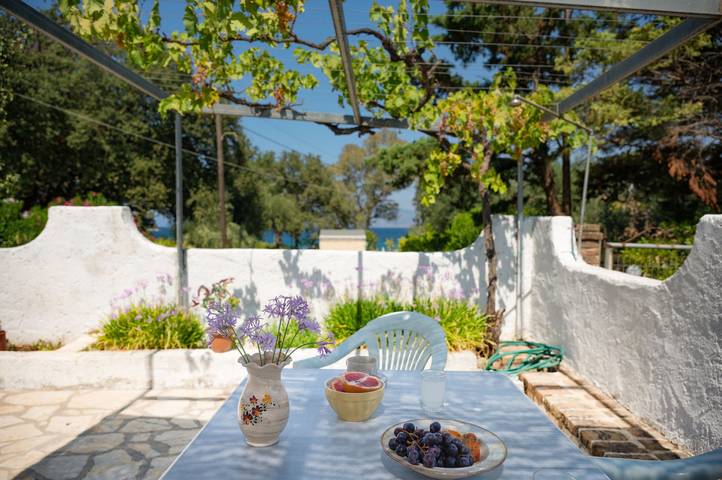Hütte für 3 Personen, mit Garten und Terrasse in Griechenland - 2