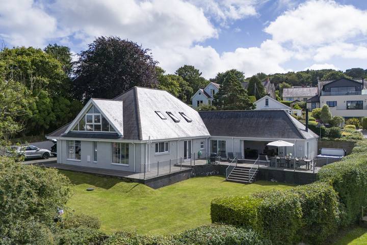 Ferienhaus für 10 Personen, mit Meerblick und Garten in Südwales