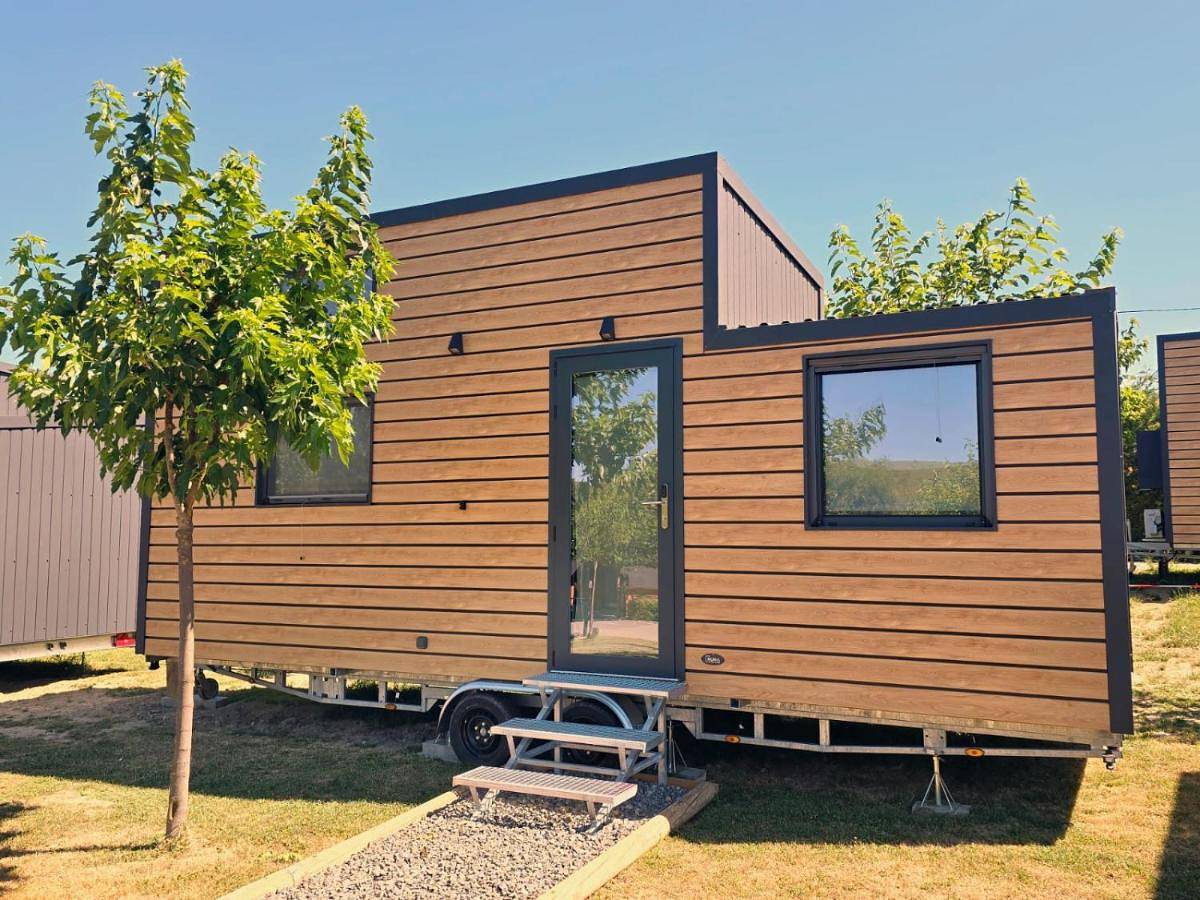 El Arrebol Comfort Camp in Jaca, Pirineo Aragonés