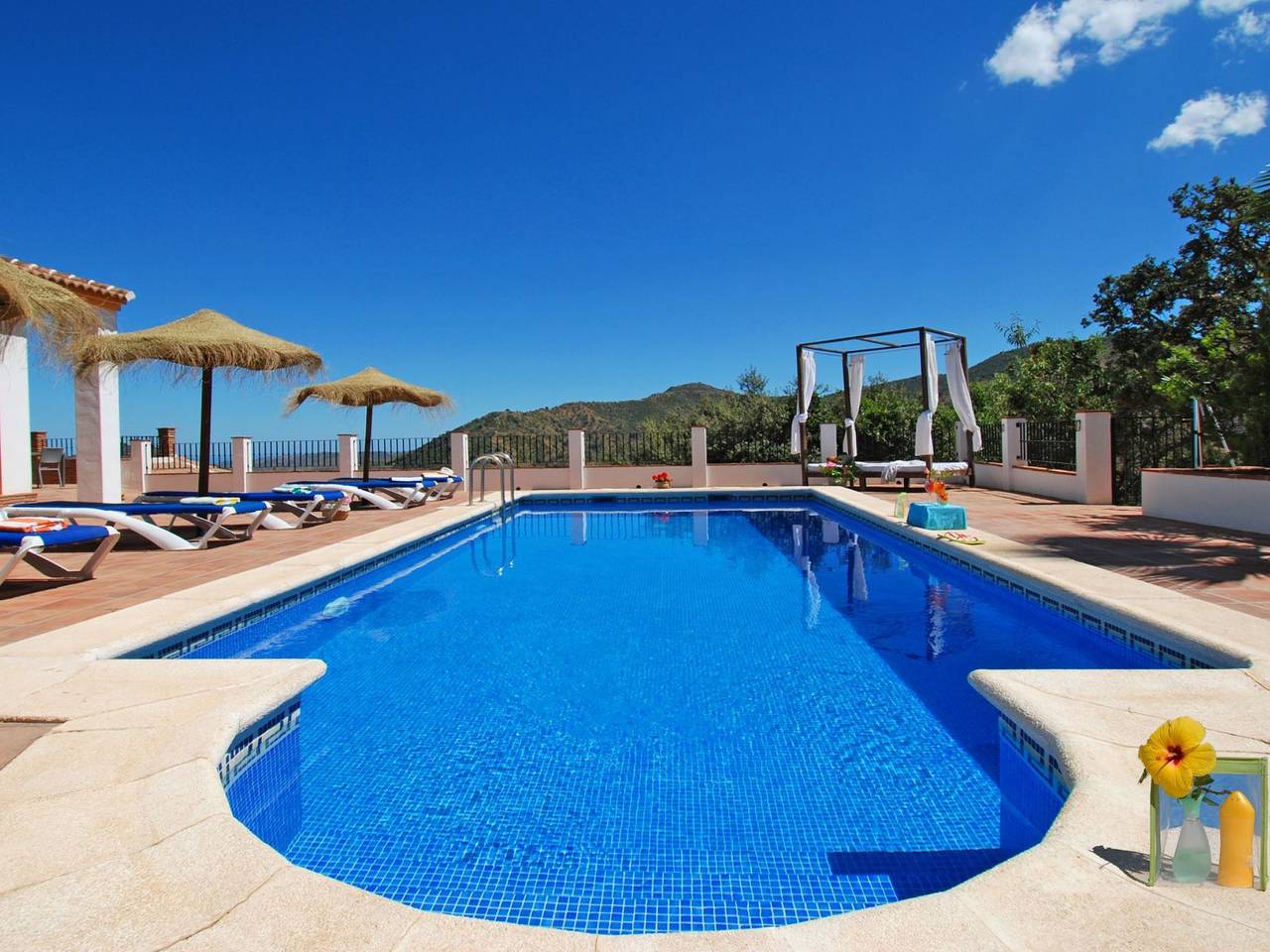 Villa José 1, beheizter Pool, Meerblick. in Comares, Provincia de Málaga