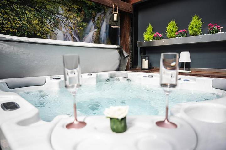 Location de vacances pour 2 personnes, avec jacuzzi ainsi que sauna et jardin à Ohey - 4