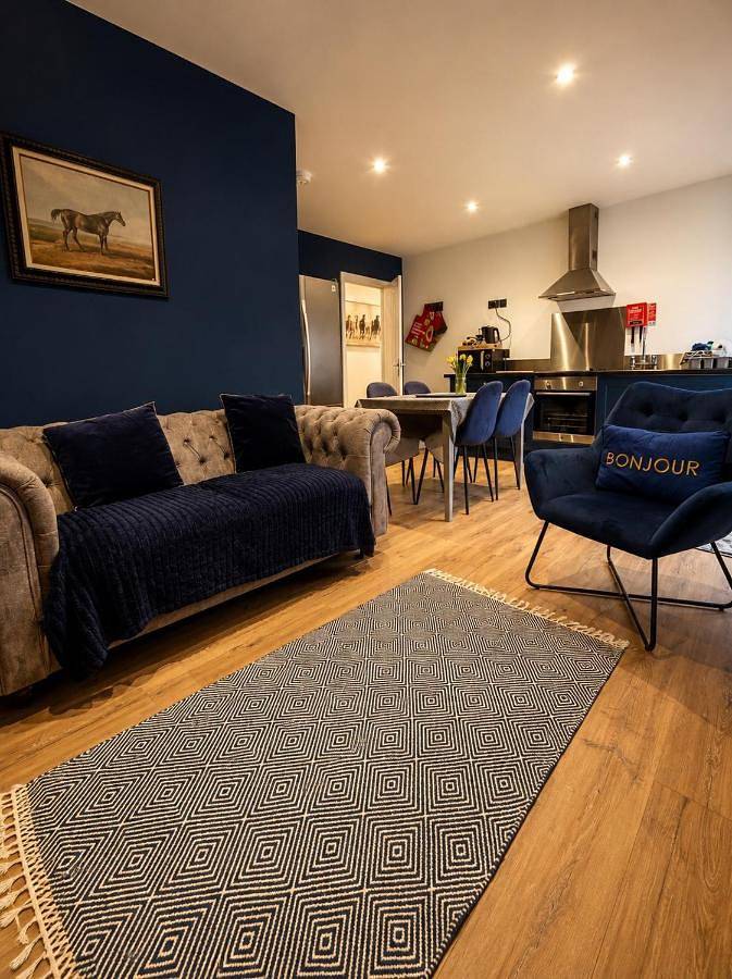 The Coach House & The Stables Yorkshire Peak District With and without hot tub options in Hunshelf, South Yorkshire