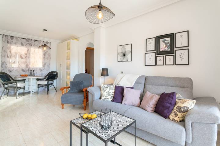 Gîte pour 6 personnes, avec Balcon et Jardin ainsi que Bassin pour enfant et Vue sur le lac à Gran Alacant - 4