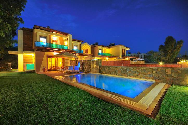 Villa pour 4 personnes, avec piscine et jardin ainsi que balcon et vue sur l’océan dans Rhodes - 3