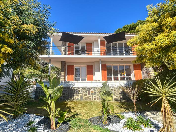 Appartement de vacances pour 6 personnes, avec balcon et jardin