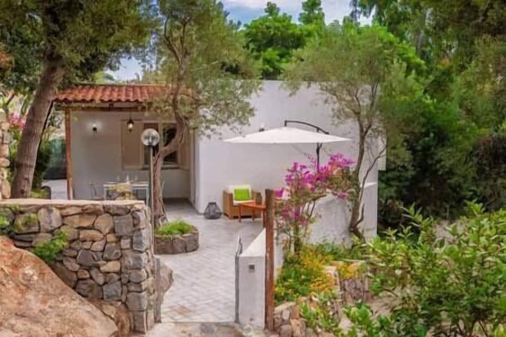 Villa for 6 People in Forio, Ischia