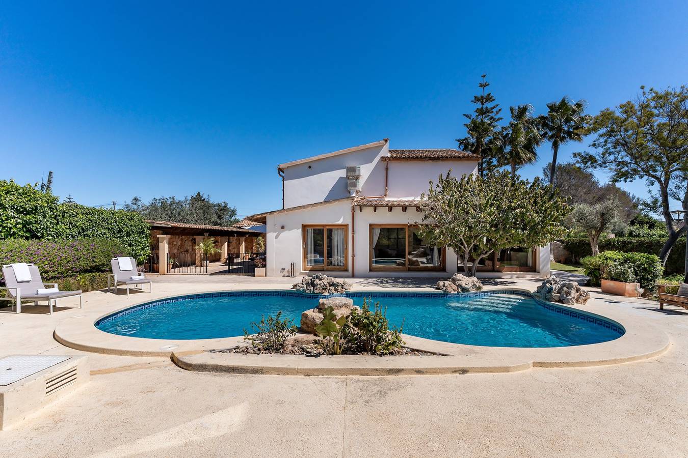 Ganze Wohnung, Villa con Piscina, Bbq y habitaciones ensuite by Can Panxo in Es Garrovers, Marratxí