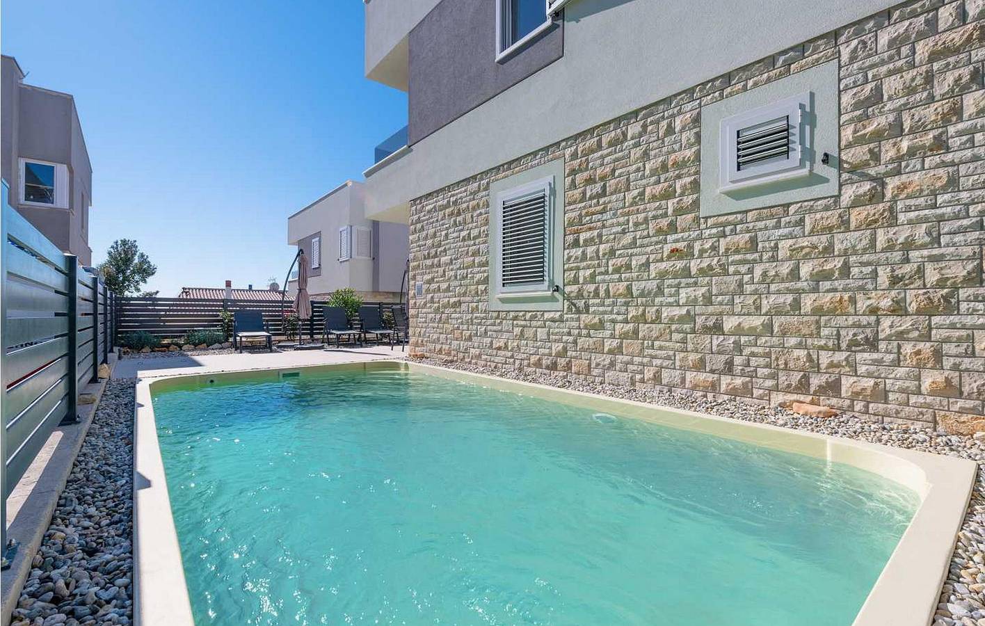 Ferienhaus für 6 Personen mit Terrasse in Barbariga, Südküste Istrien