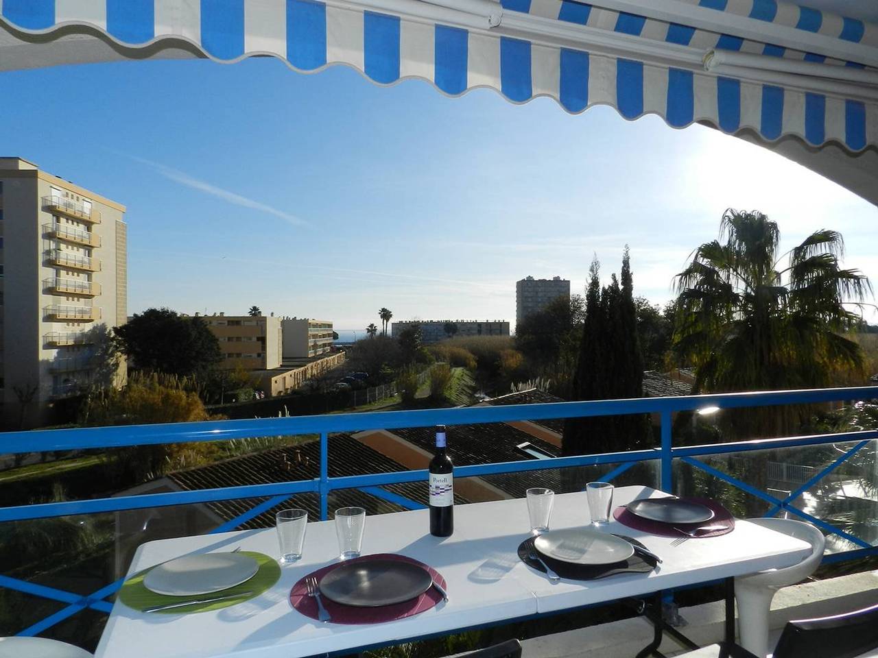 Appartement entier, Appartement 2 pièces avec piscine et parking, Le Lavandou in Le Lavandou, Parc national de Port-Cros