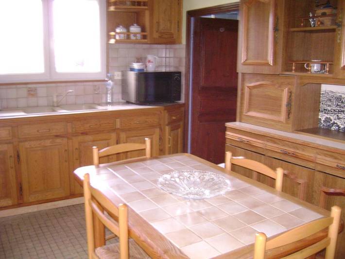 Location de vacances pour 2 personnes, avec piscine ainsi que vue et terrasse à Champagnolles - 3