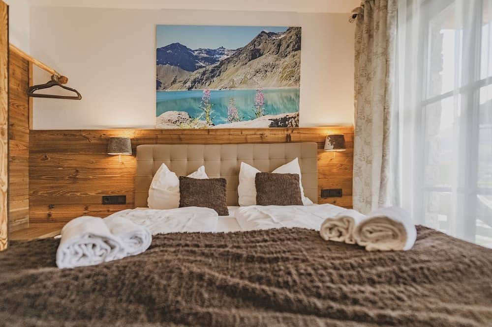 Chalet mit Wellness, Garten und Aussicht in Piesendorf, Pinzgau