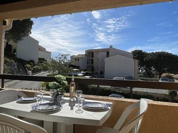 Gîte pour 5 personnes, avec piscine et balcon dans Plage de la Gaillarde