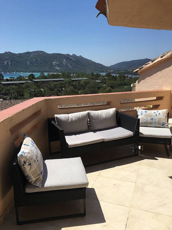 Appartement entier, Santa Giulia Palace, F2, très belle vue mer 600 m de la plage in Santa Giulia, Porto-Vecchio