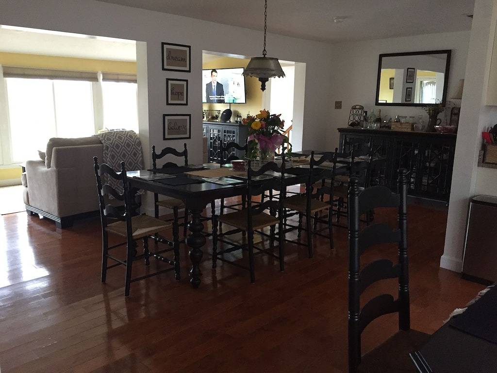 No Wake Cove, drei Kajaks, schnelles Wifi, 2 King 2 Queen 2 Kids Bungalows, Game Rm in Smith Mountain Lake