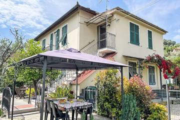 Ferienwohnung für 4 Personen, mit Garten in San Lorenzo al Mare