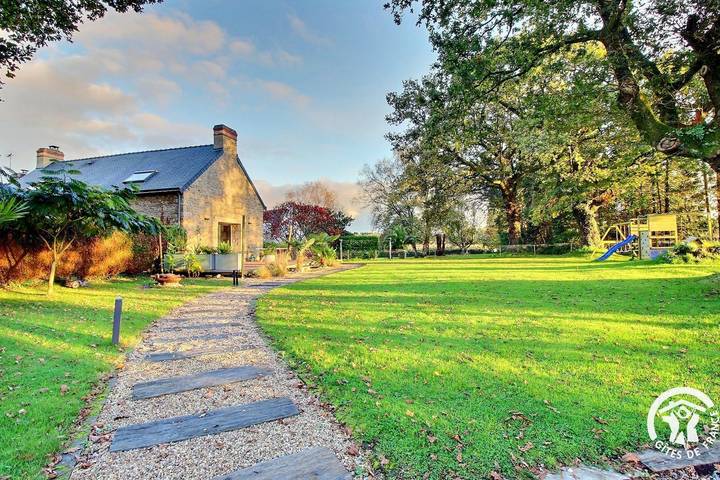 Gîte pour 6 personnes, avec jardin ainsi que terrasse et jacuzzi, animaux acceptés à Guidel - 2