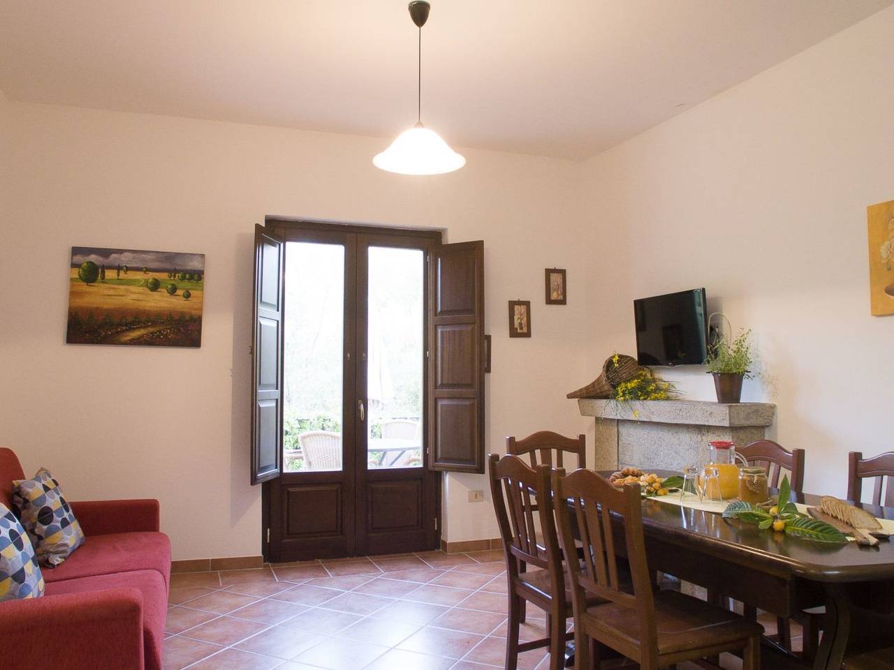 Apartamento entero, Wohnung in Centola mit gemeinsamem Pool, Terrasse und Grill in Centola, Cilento