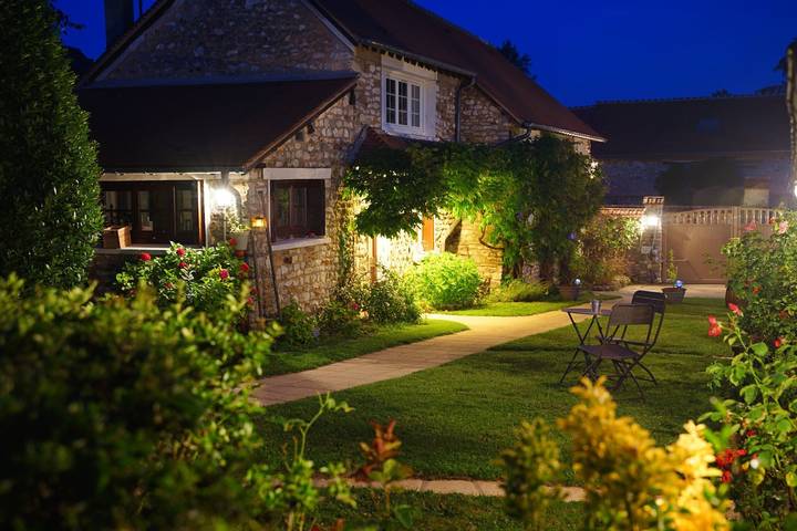 Gîte pour 8 personnes, avec jardin et terrasse