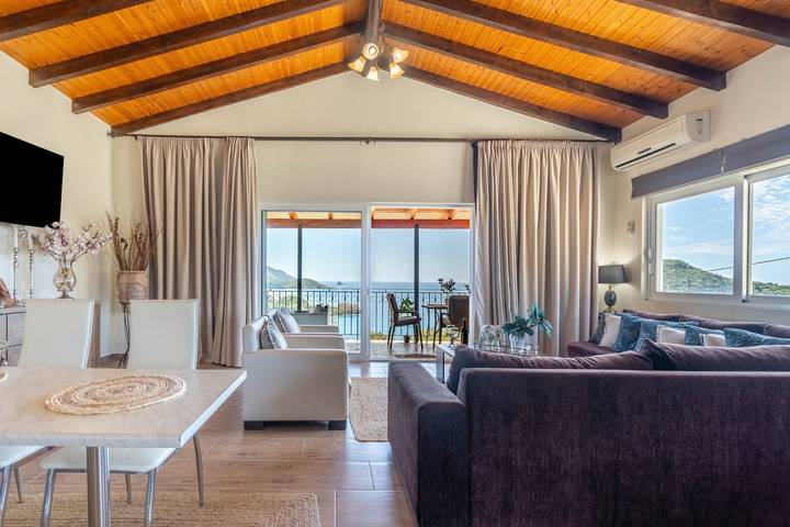 Entire apartment, Apartment 'Angela Panorama' with Sea View, Wi-Fi and Air Conditioning in Paleokastritsa, Corfu