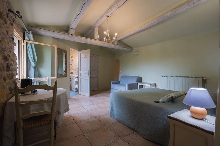 Location de vacances pour 30 personnes, avec jardin, animaux acceptés à Gargas - 3