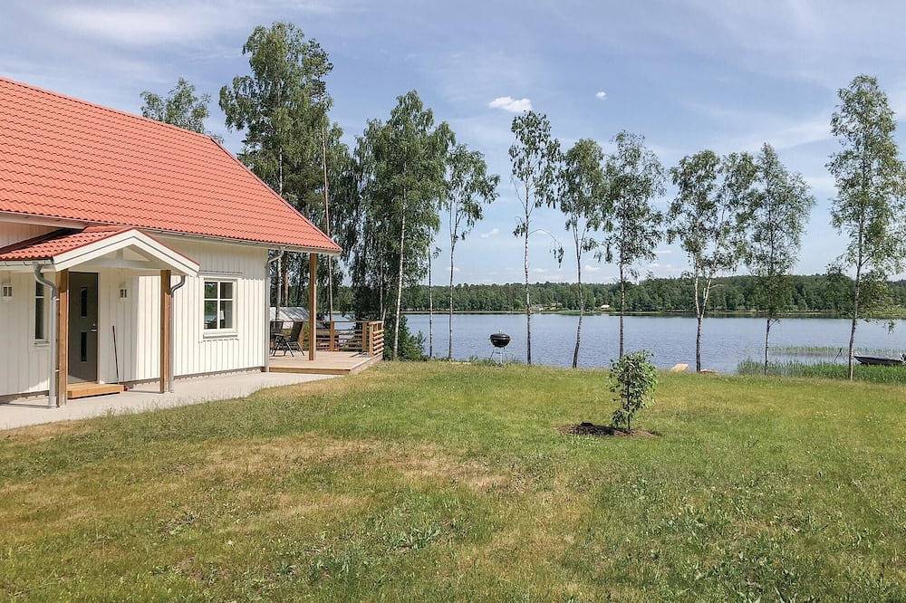 Splendida casa con 4 camere da letto a. in Starkeryd, Linnesjon