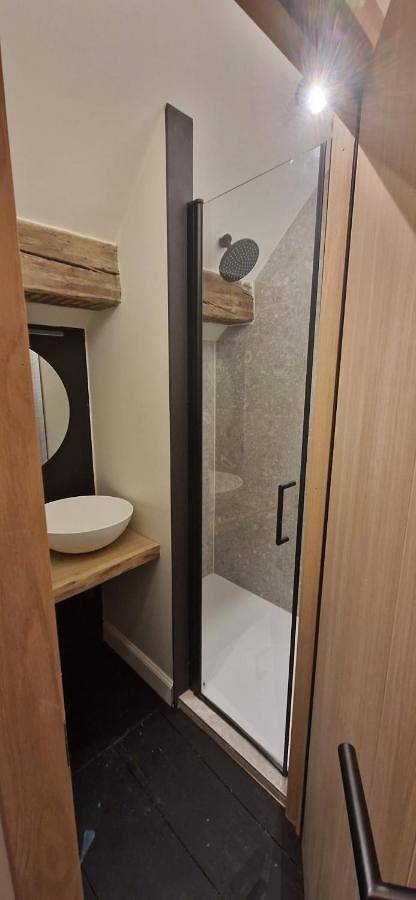 Chambre d’hôte pour 6 personnes, avec vue et jardin dans Bomal - 3