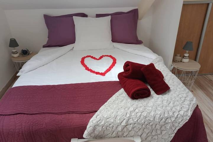 Location de vacances pour 4 personnes, avec terrasse ainsi que jardin et piscine dans Boissy-le-Châtel - 4