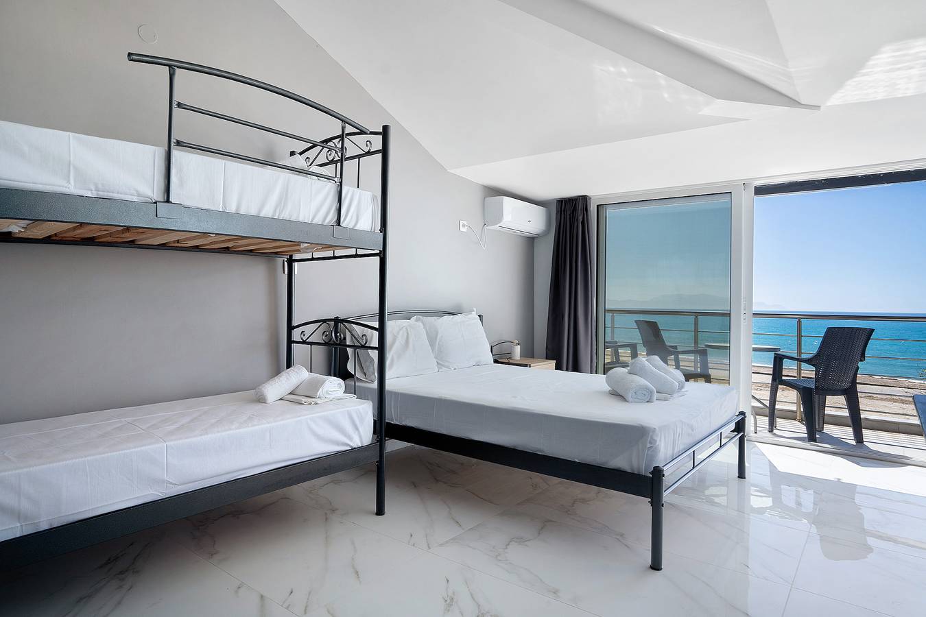 Hel enrumslägenhet, Studio Apartment 'Iguana 18' with Sea View, Wi-Fi and Air Conditioning in Preveza perifereiakí enótita
