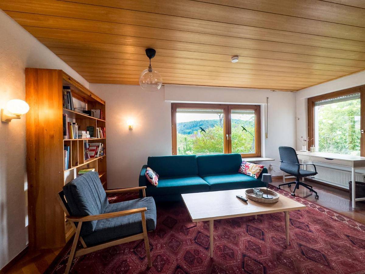 Appartement entier, Sunroom 2 Bed Apartment West Town B17 in Heidenheim, Région de Stuttgart