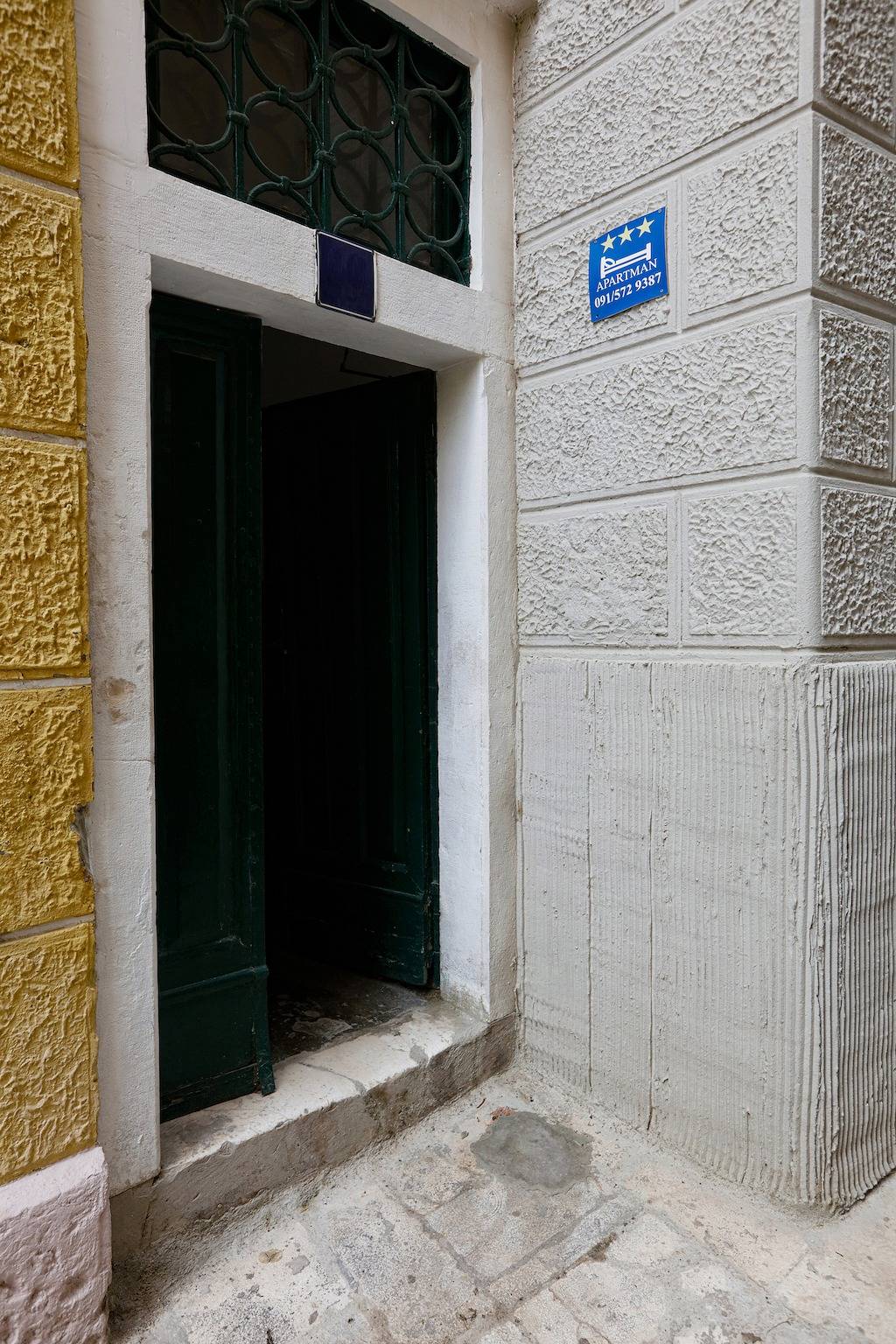 Entire apartment, Two bedroom apartment with air-conditioning Šibenik A-23784-a in Sibenik, Šibenik-Knin