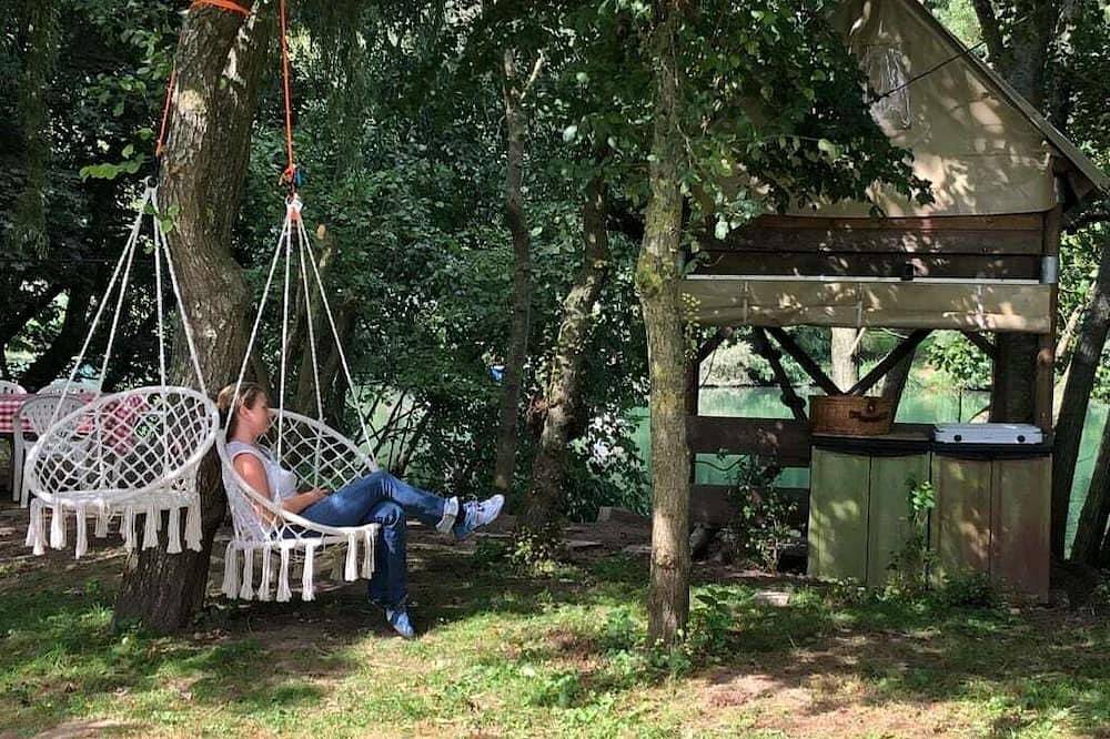 Cabane & Canoë bord de marne in Saint-Jean-les-Deux-Jumeaux, Seine-et-Marne