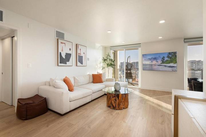 Apartamento de vacaciones para 7 personas, con jacuzzi además de balcón y piscina, Familias con niños - 1